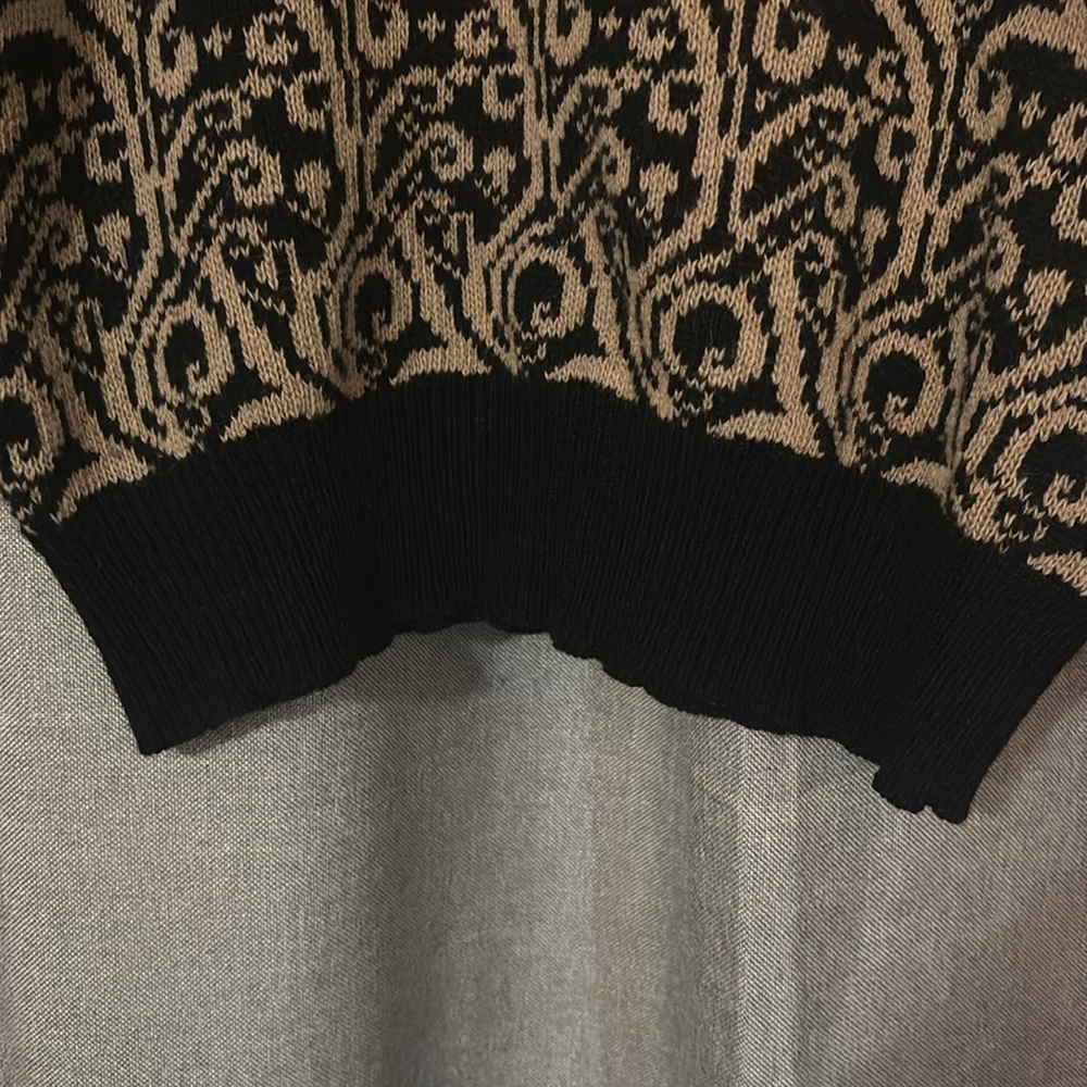 Vintage Neiman-Marcus turtle neck sweater - Picture 3 of 9